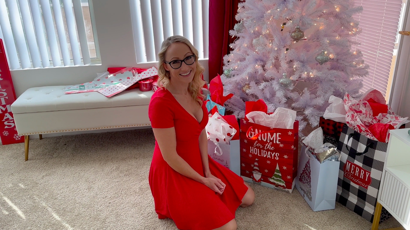 Stepmom helps me move for college crystal clark